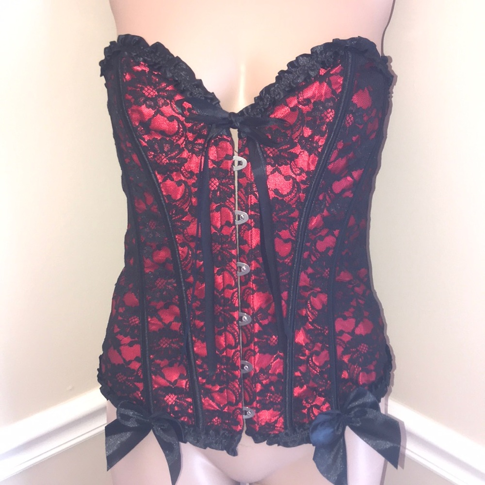 🌹 Sexy Red/Black Bustier Top - Picture 9 of 9